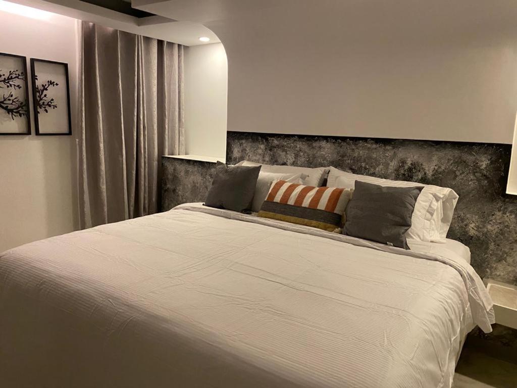 Pensión Art Gallery